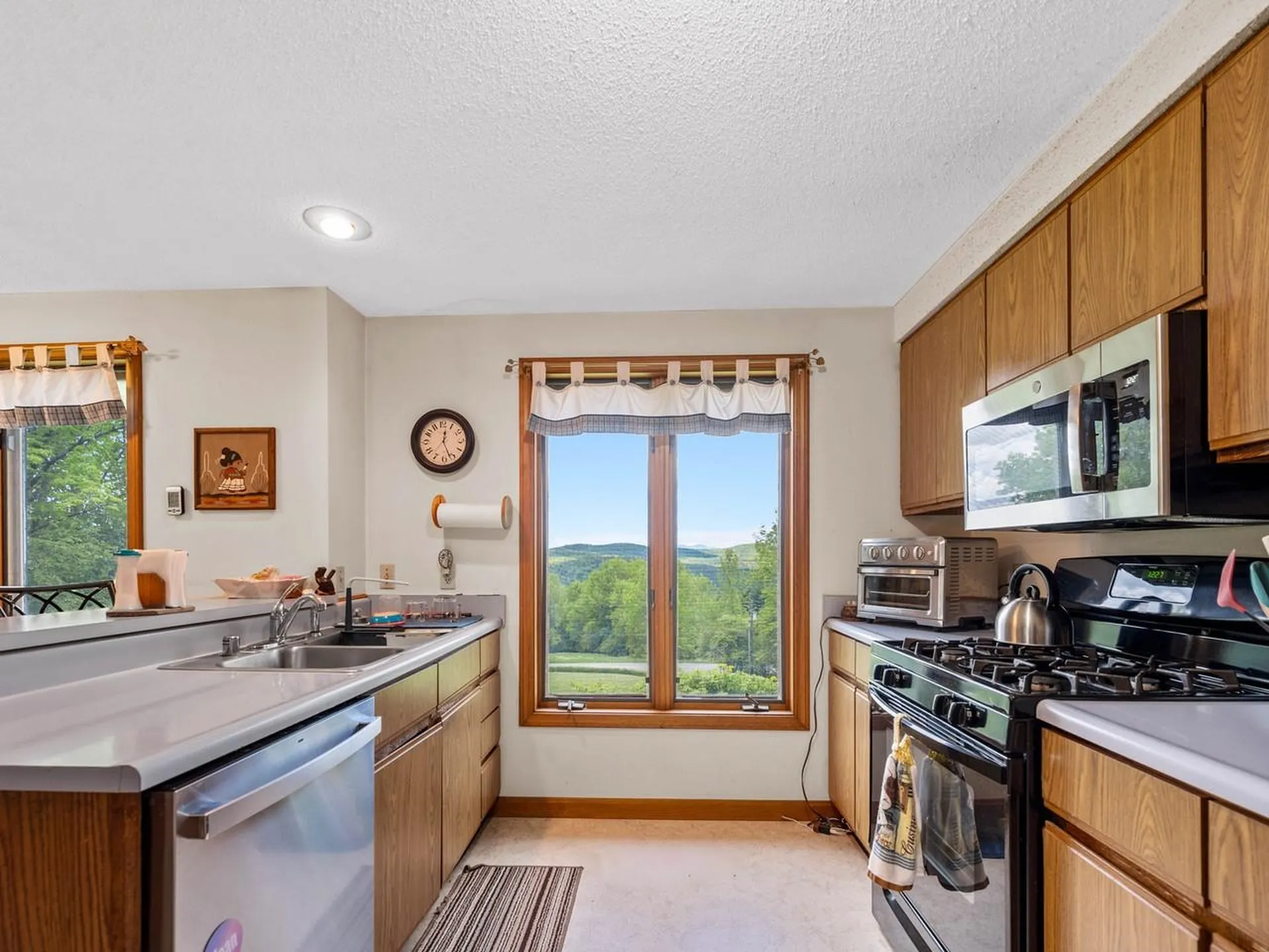 2403 Crosstown Road Berlin VT 05602