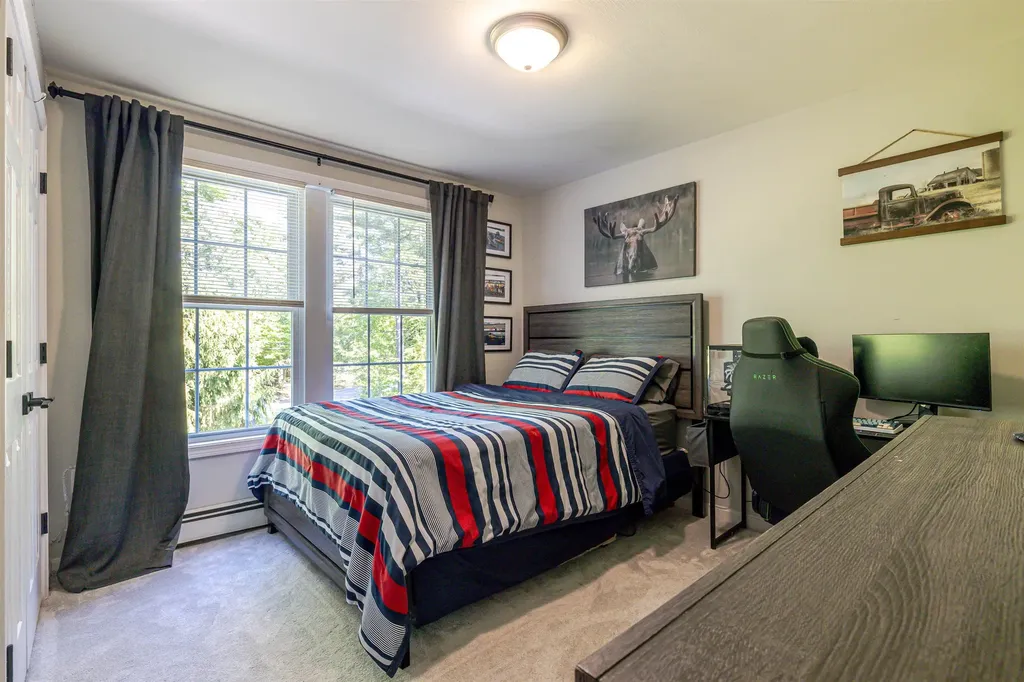 877 River Road Weare NH 03281