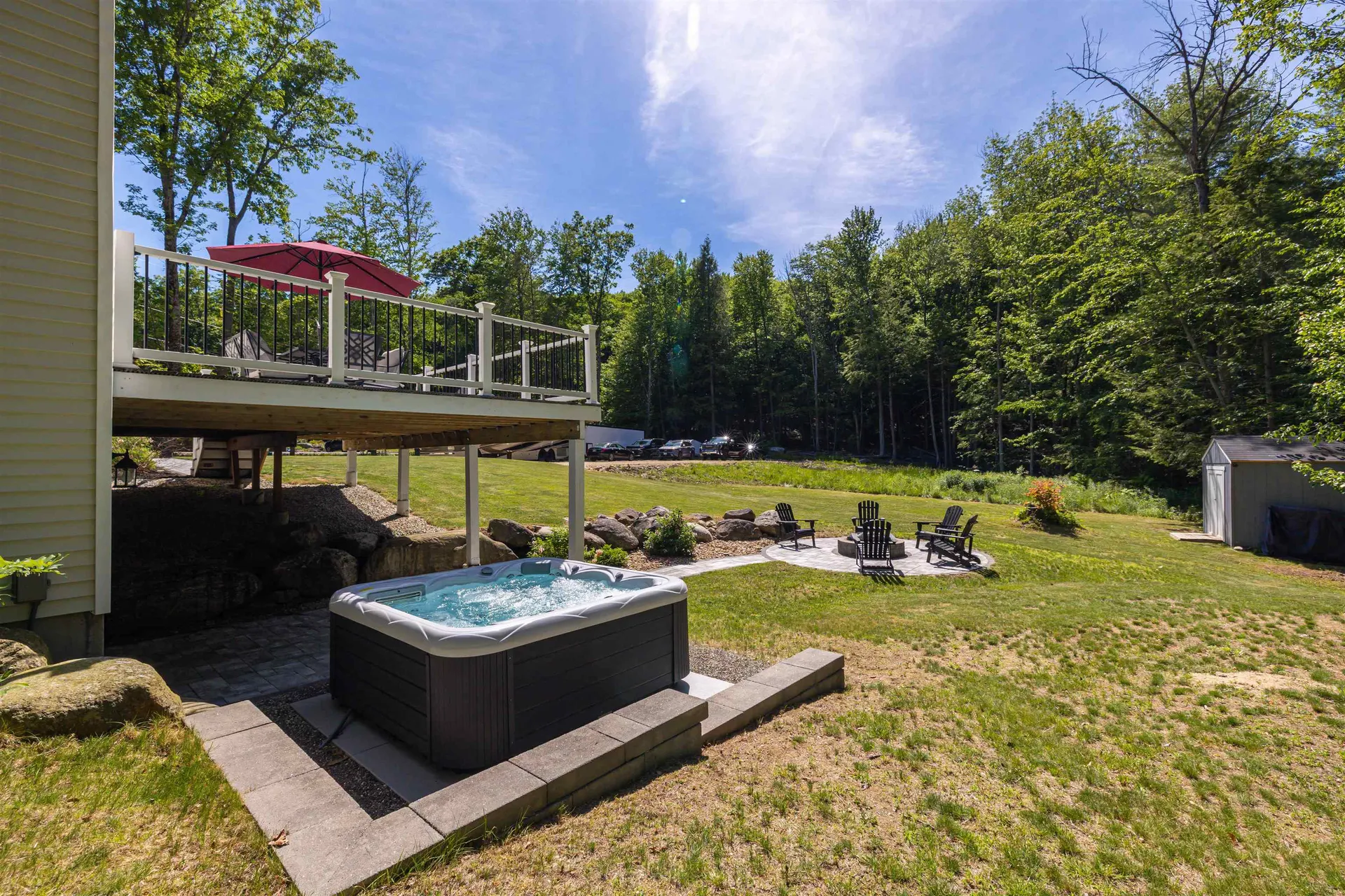 877 River Road Weare NH 03281