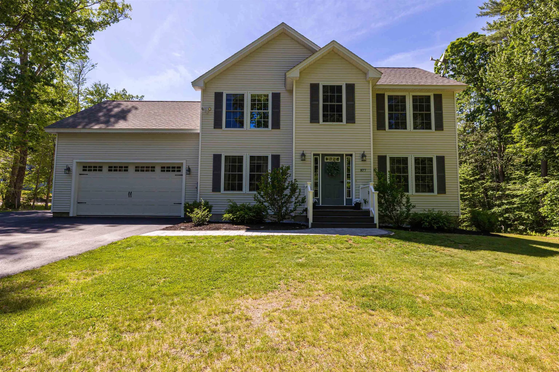 877 River Road Weare NH 03281