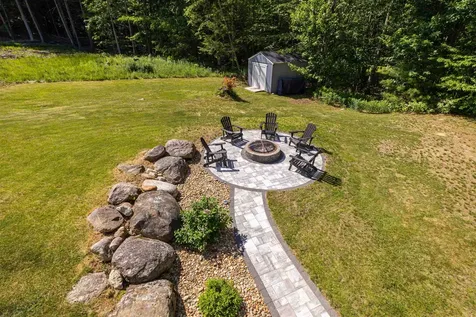 877 River Road Weare NH 03281