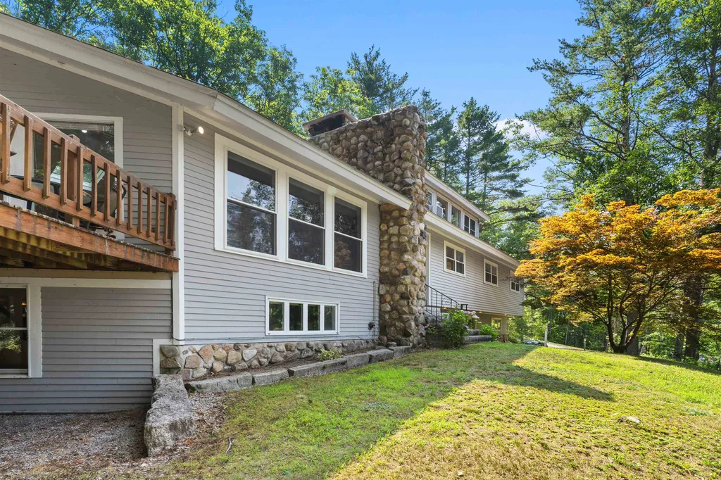 50 Drachenfels Road Conway NH 03860