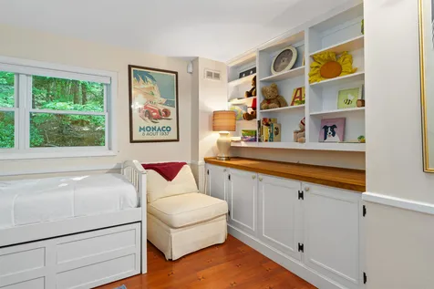 50 Drachenfels Road Conway NH 03860