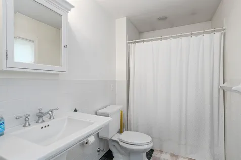50 Drachenfels Road Conway NH 03860