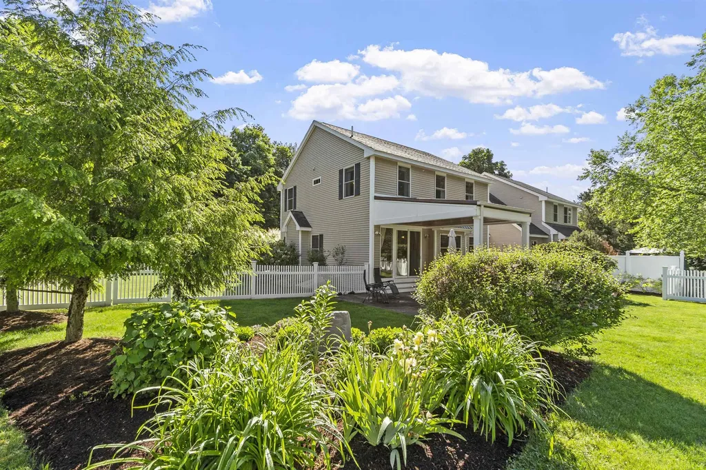 20 Haines Brook Farm Lane Greenland NH 03840