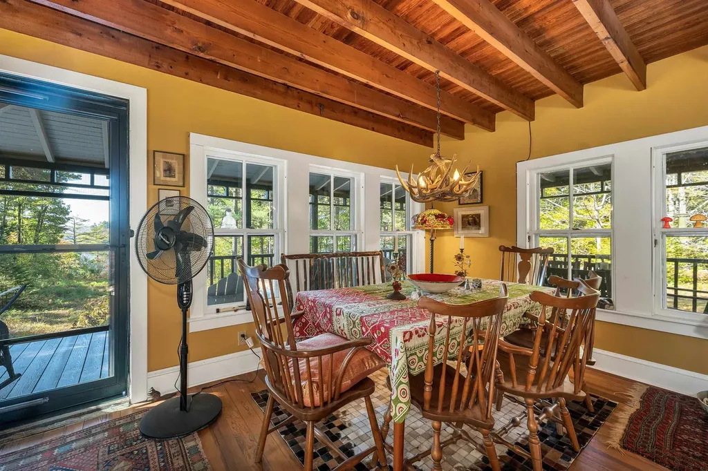 6 Twin Cottage Lane Ossipee NH 03814