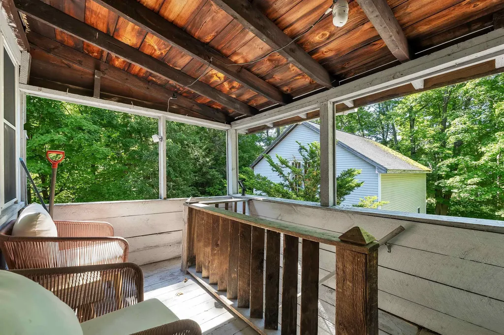 9 Crescent Street Laconia NH 03246
