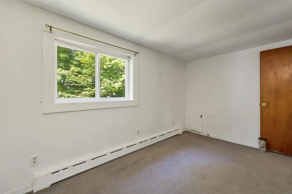 9 Crescent Street Laconia NH 03246
