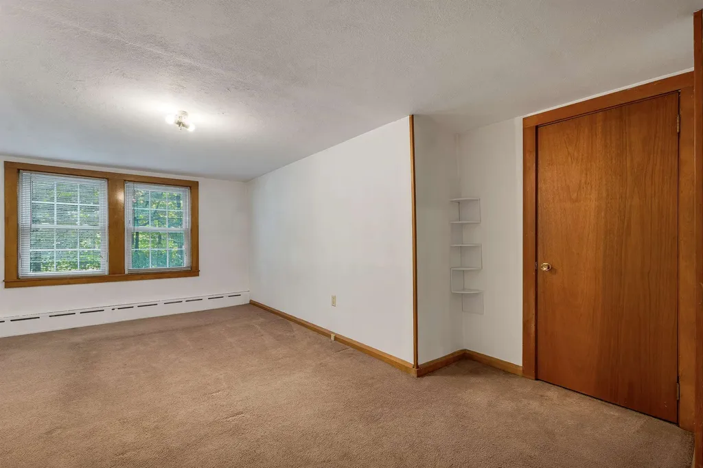 9 Crescent Street Laconia NH 03246