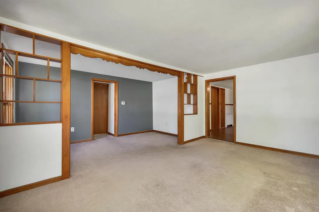 9 Crescent Street Laconia NH 03246