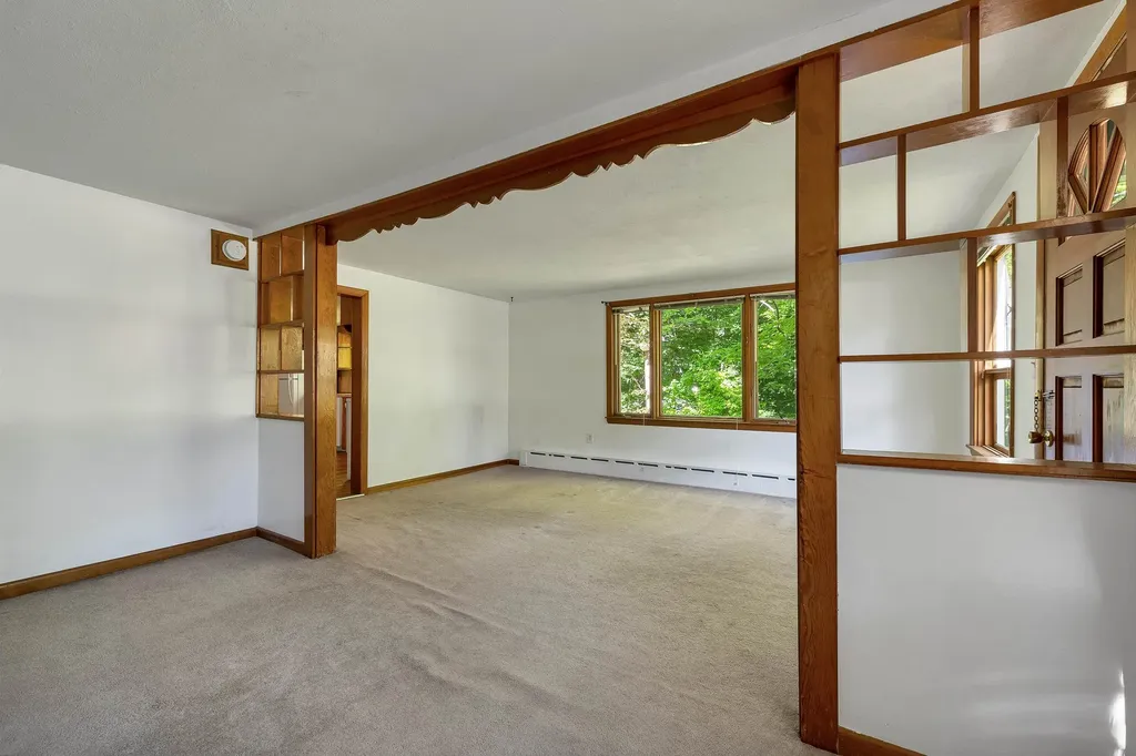 9 Crescent Street Laconia NH 03246