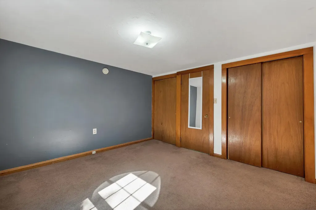 9 Crescent Street Laconia NH 03246