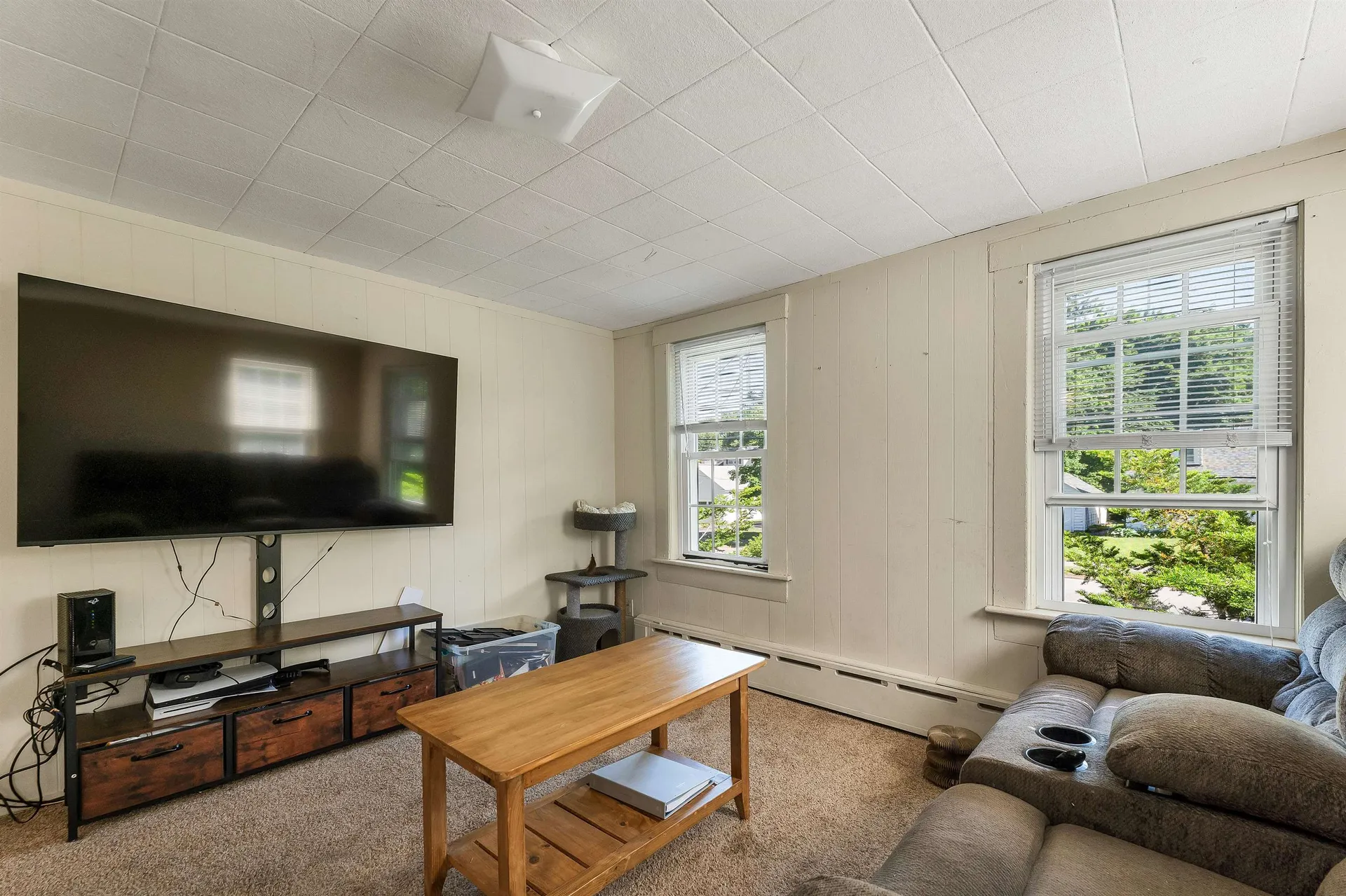 9 Crescent Street Laconia NH 03246