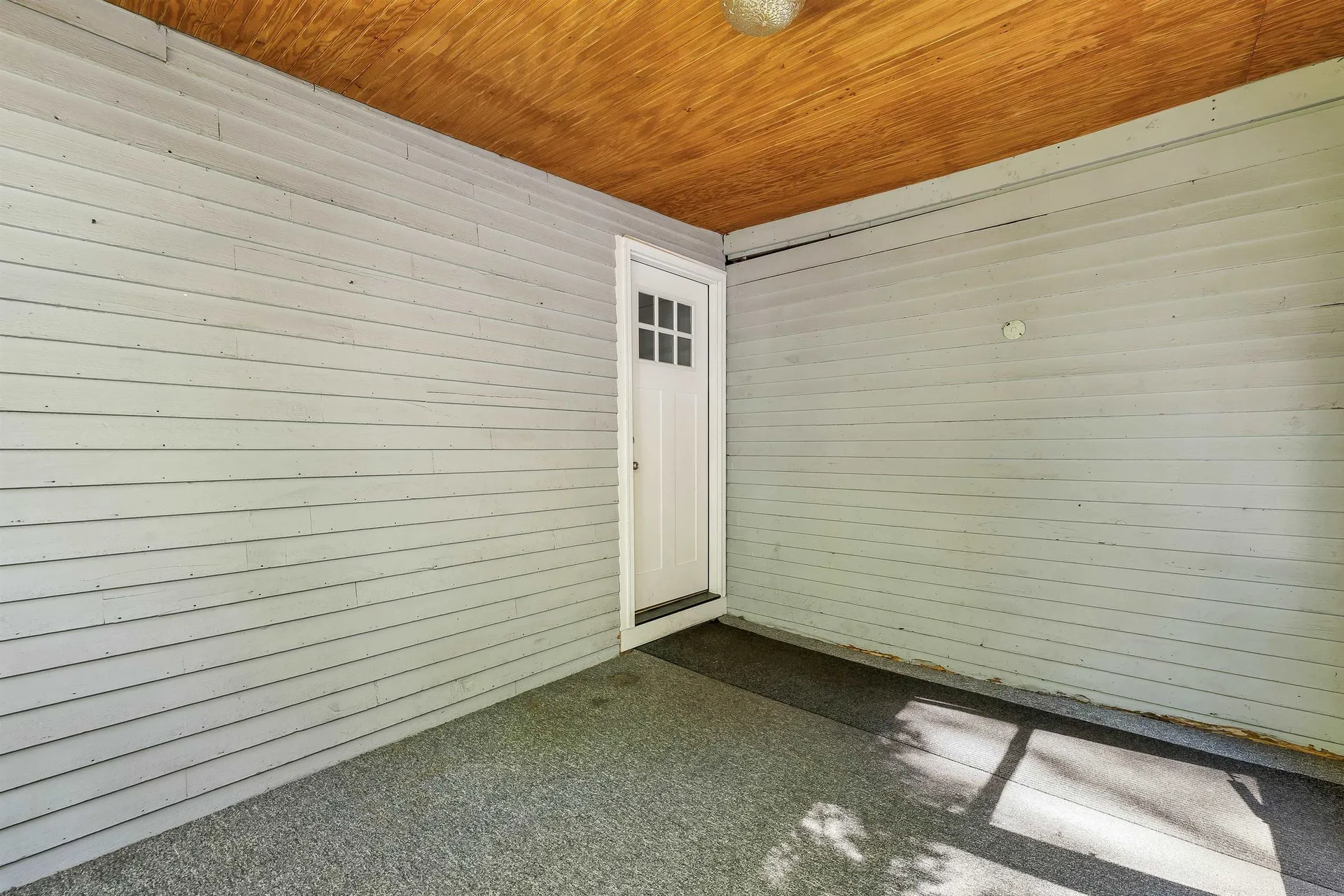 9 Crescent Street Laconia NH 03246