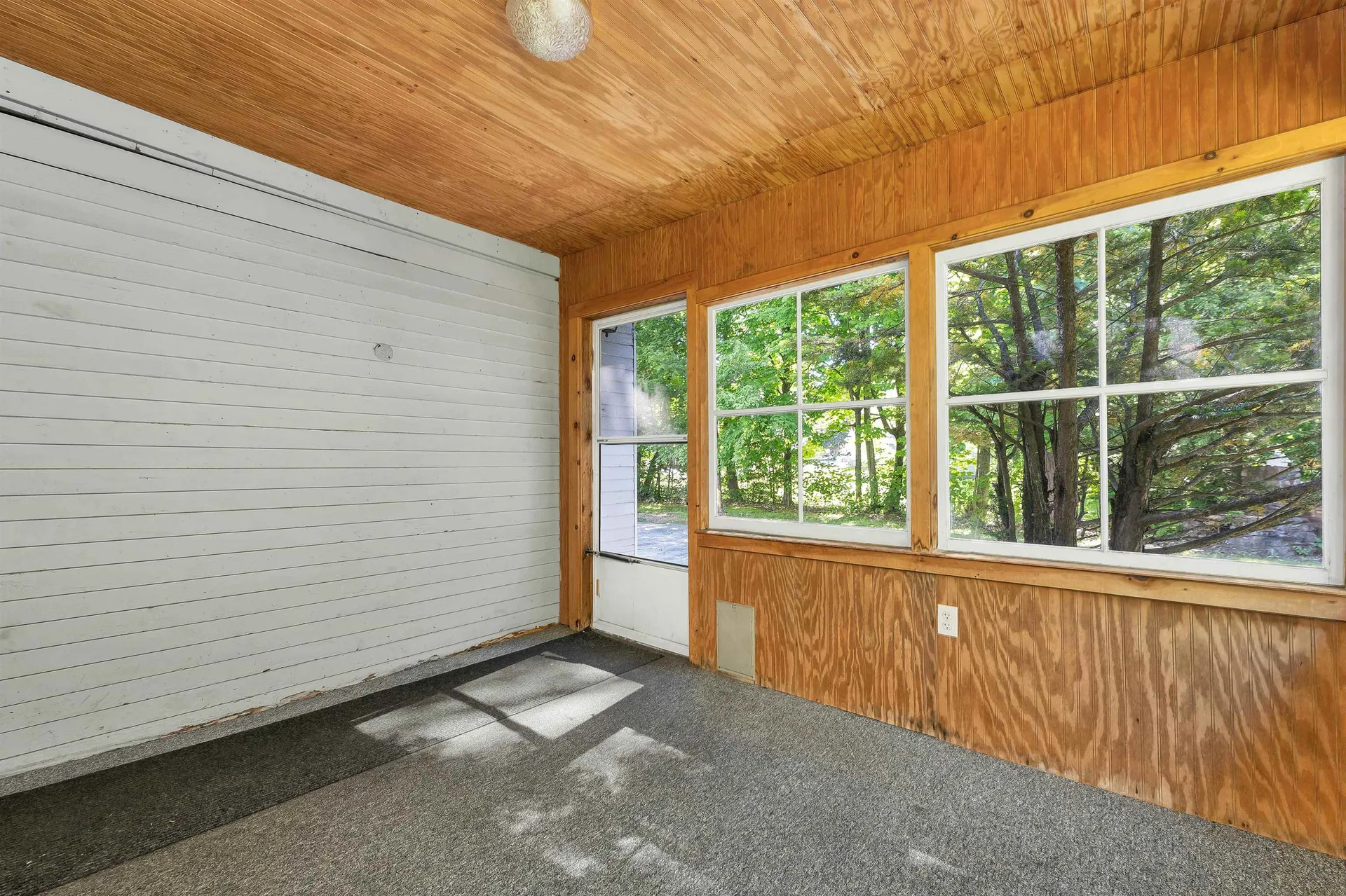 9 Crescent Street Laconia NH 03246