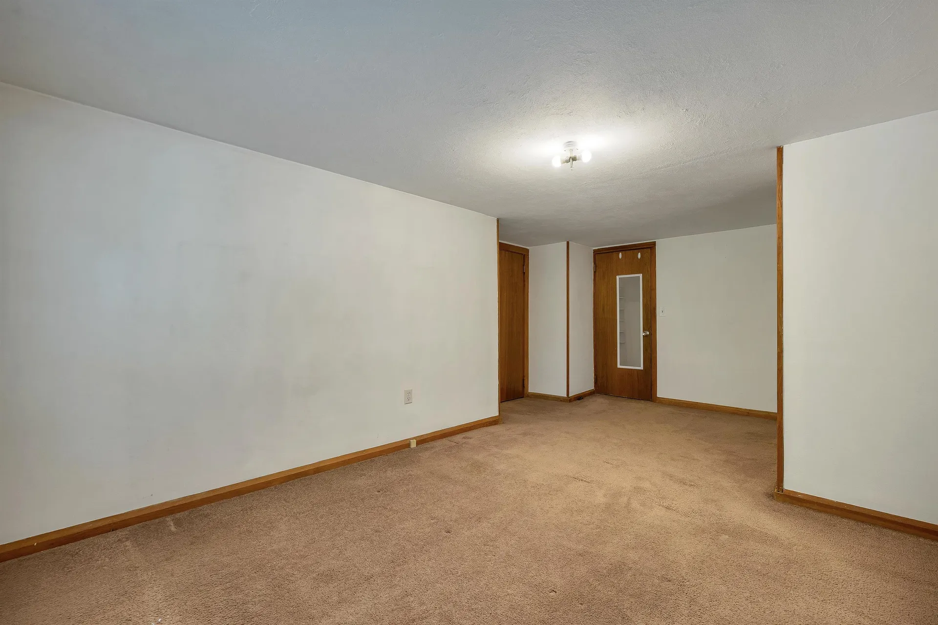 9 Crescent Street Laconia NH 03246