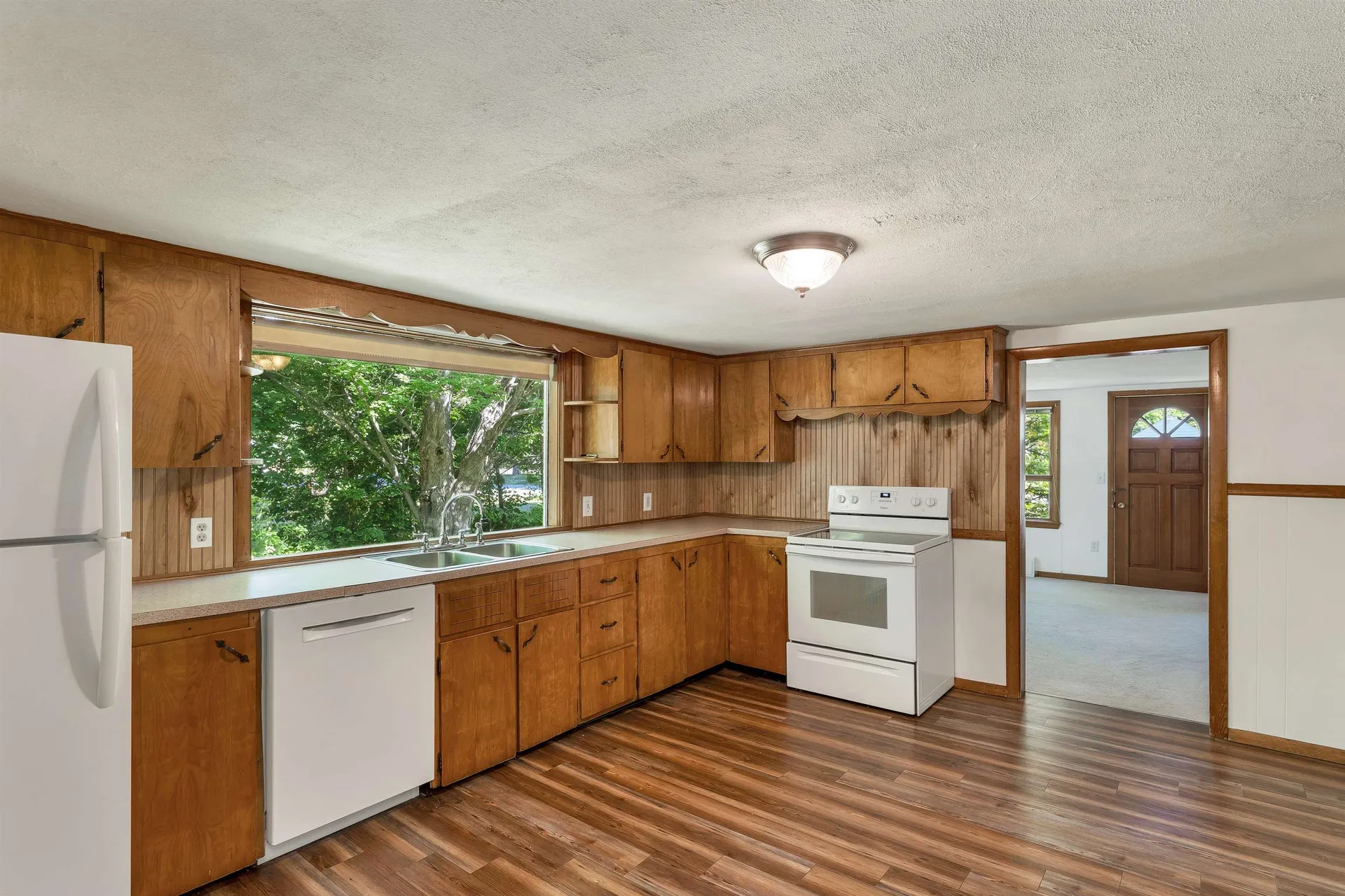 9 Crescent Street Laconia NH 03246