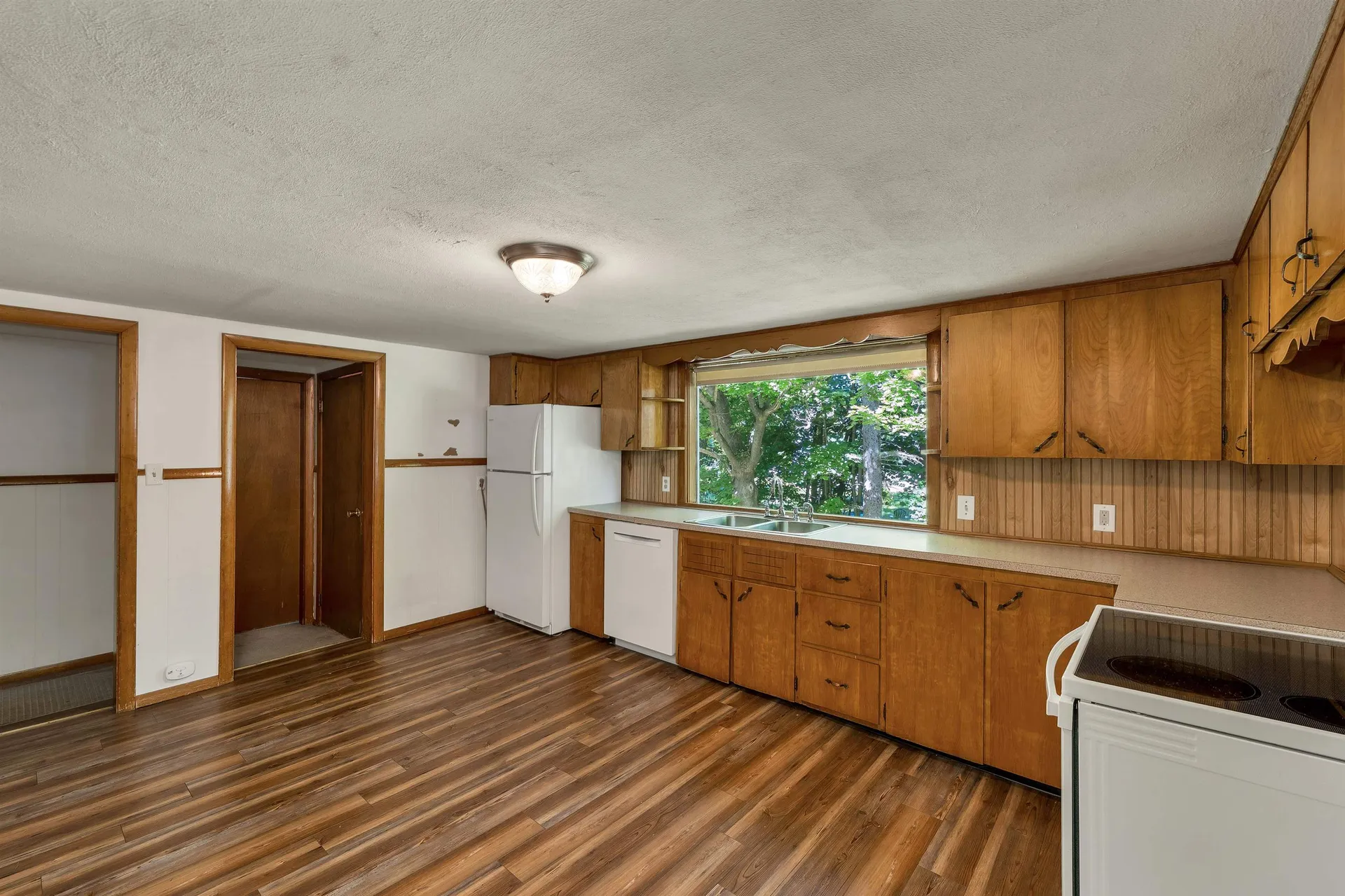 9 Crescent Street Laconia NH 03246