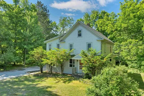 9 Crescent Street Laconia NH 03246