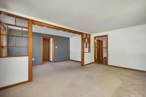 9 Crescent Street Laconia NH 03246