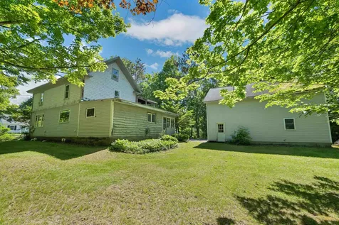 9 Crescent Street Laconia NH 03246