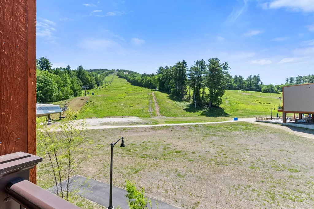 243 Skimobile Road Conway NH 03860