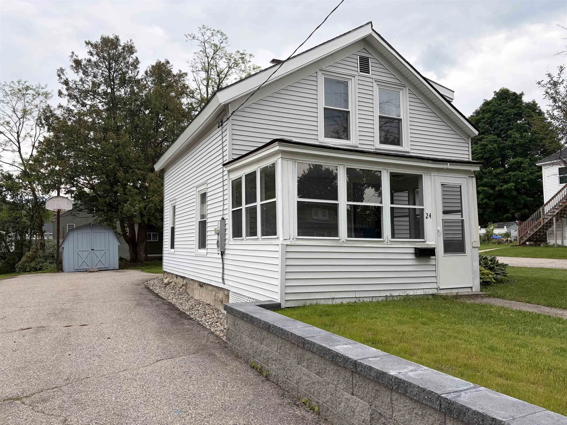 24 Pine Street Gorham NH 03581