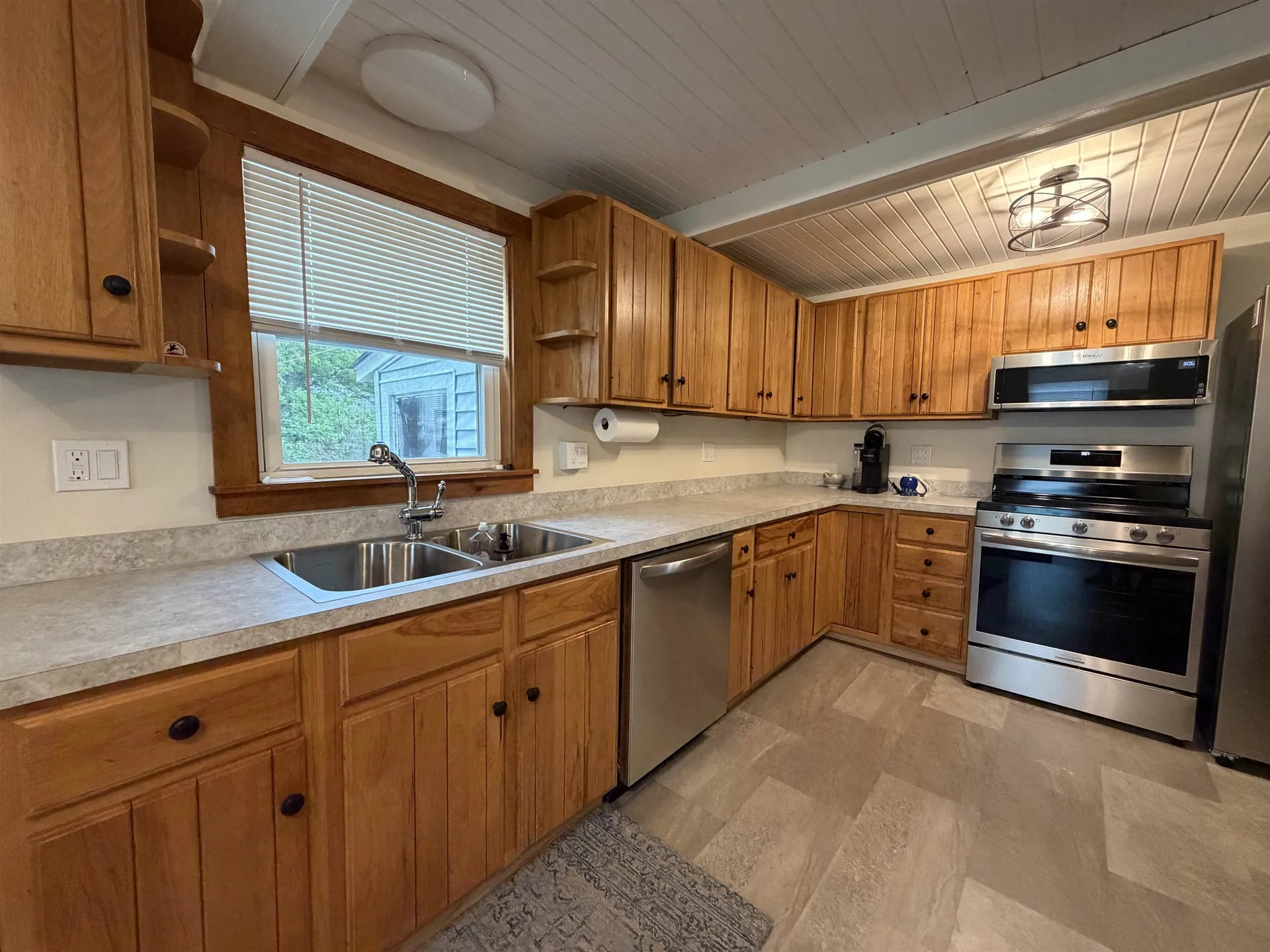 24 Pine Street Gorham NH 03581