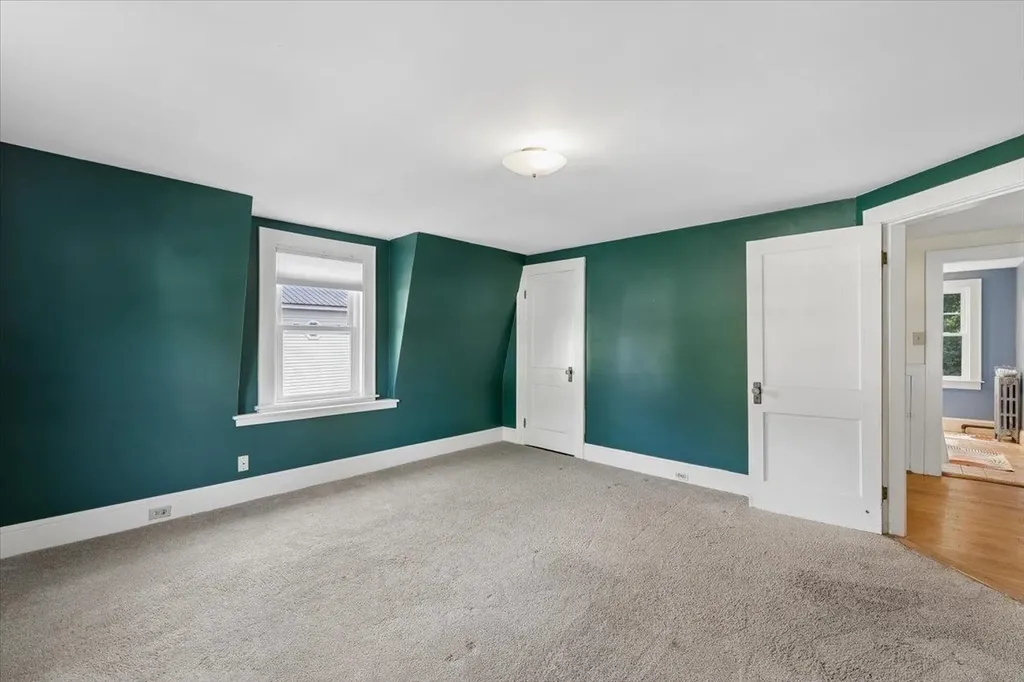 838 Maple Street Manchester NH 03104