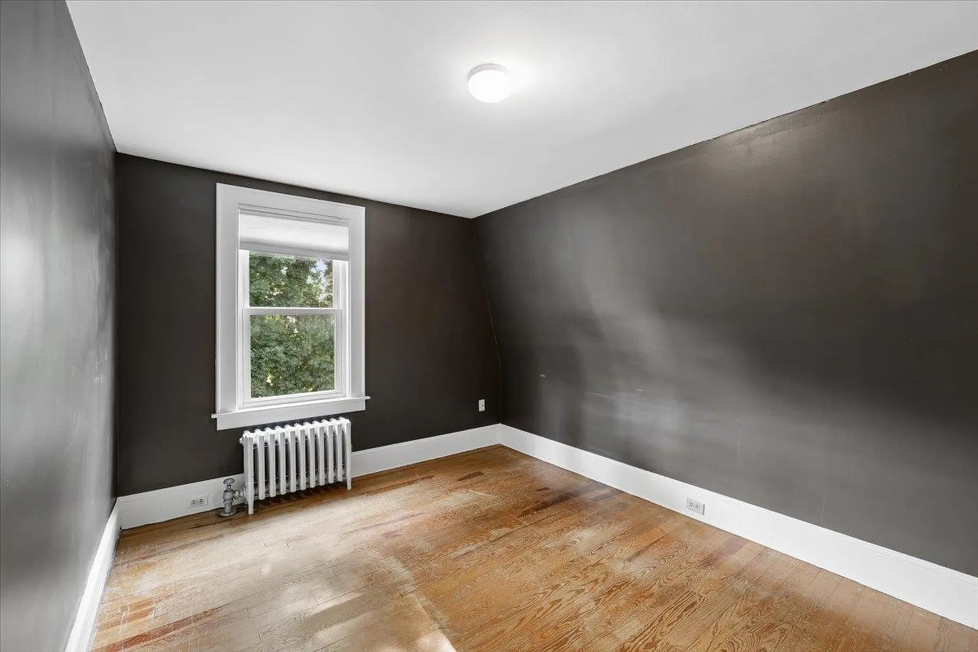 838 Maple Street Manchester NH 03104