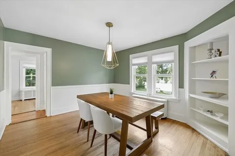 838 Maple Street Manchester NH 03104
