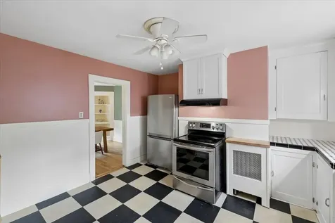 838 Maple Street Manchester NH 03104