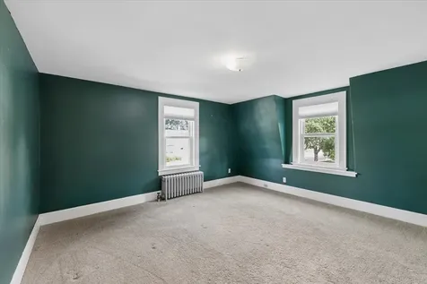 838 Maple Street Manchester NH 03104