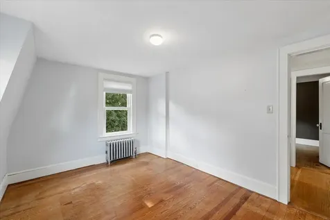 838 Maple Street Manchester NH 03104
