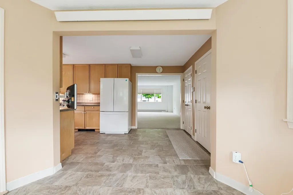 128 Hilltop Place New London NH 03257