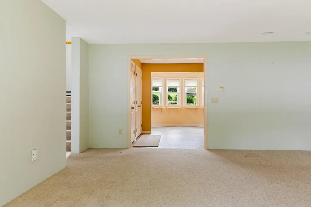 128 Hilltop Place New London NH 03257
