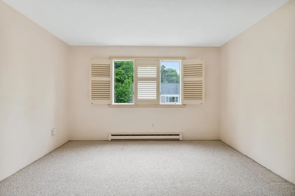 128 Hilltop Place New London NH 03257