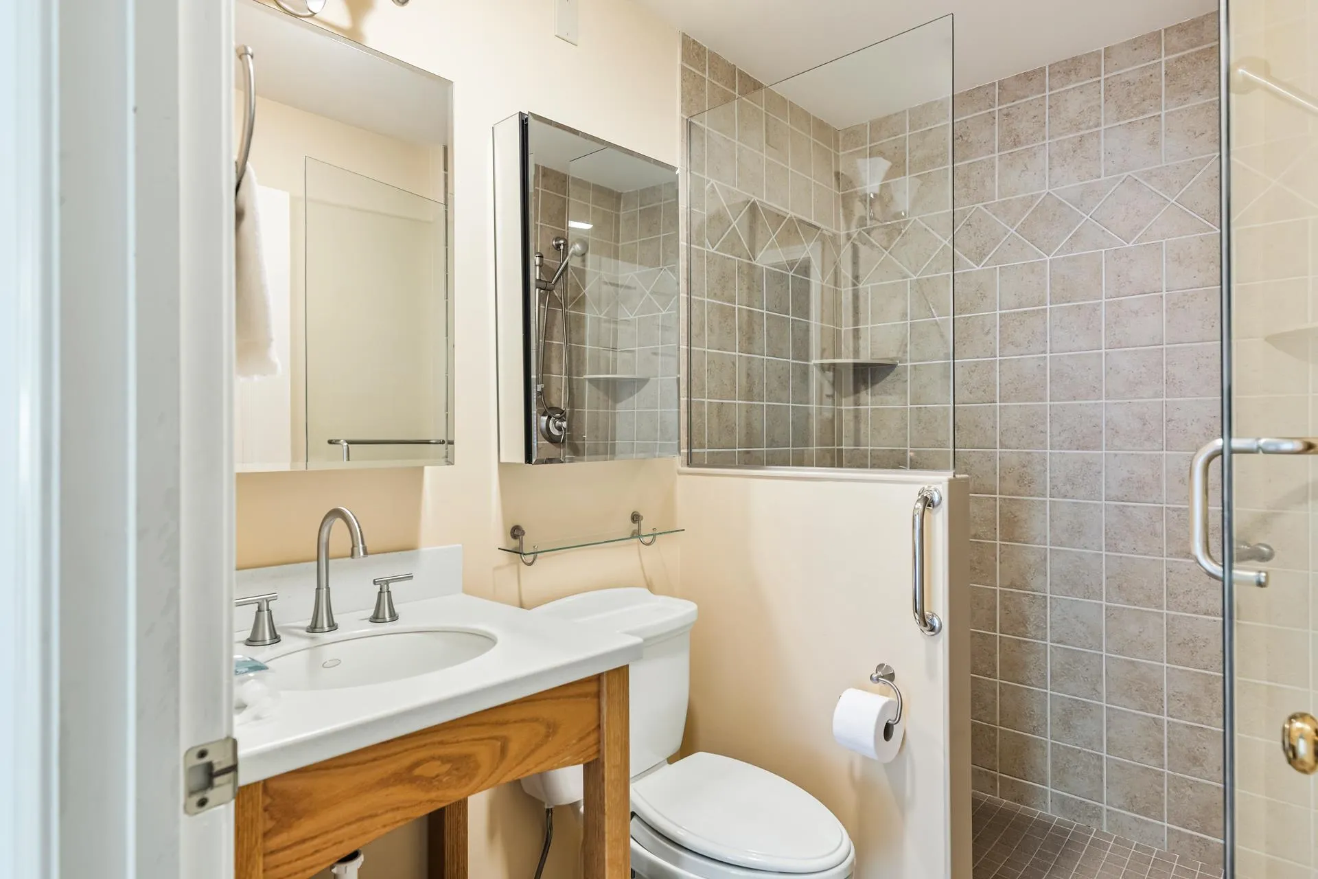 128 Hilltop Place New London NH 03257