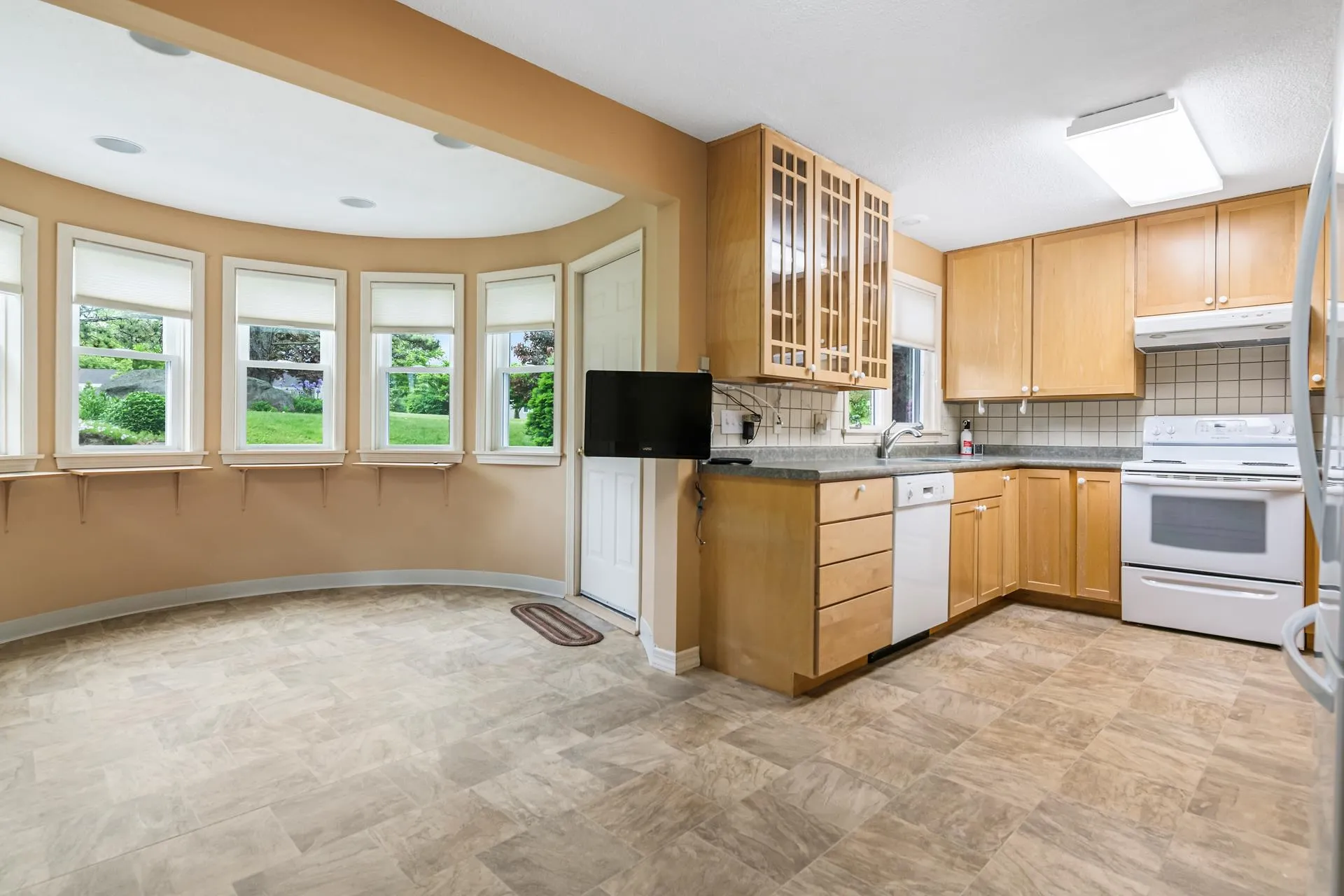 128 Hilltop Place New London NH 03257