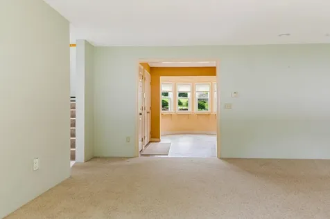 128 Hilltop Place New London NH 03257