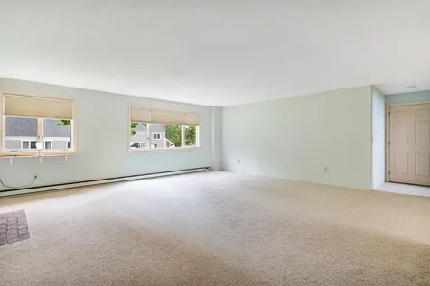 128 Hilltop Place New London NH 03257