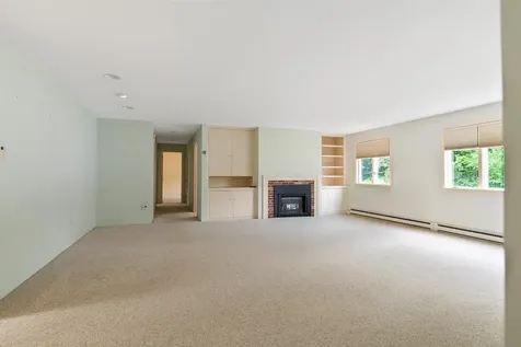 128 Hilltop Place New London NH 03257