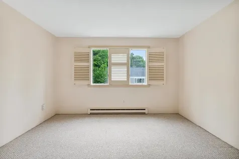 128 Hilltop Place New London NH 03257