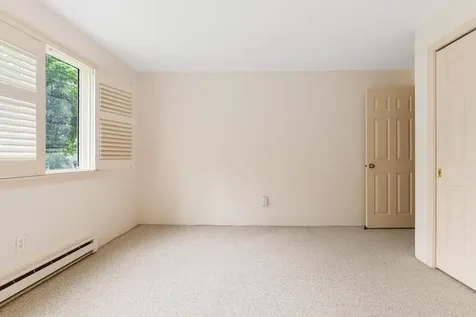 128 Hilltop Place New London NH 03257