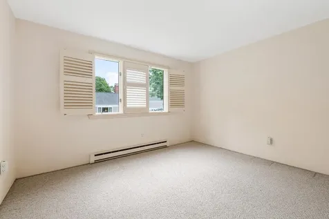 128 Hilltop Place New London NH 03257