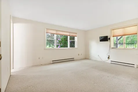 128 Hilltop Place New London NH 03257