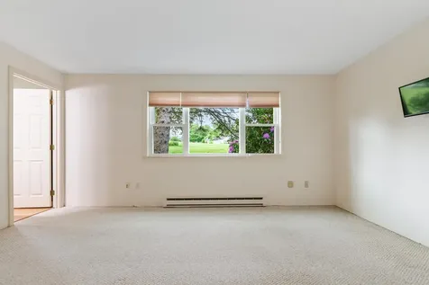 128 Hilltop Place New London NH 03257