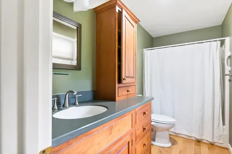 128 Hilltop Place New London NH 03257