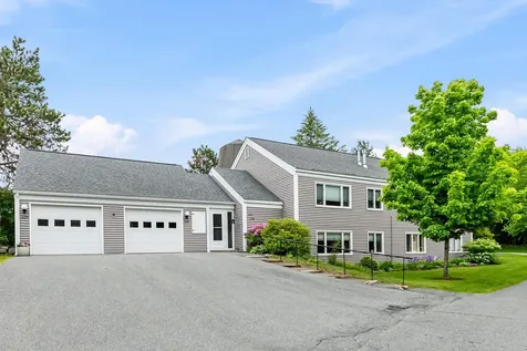 128 Hilltop Place New London NH 03257