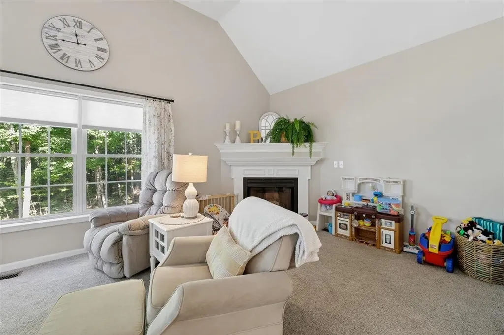 165 Governors Road Pittsfield NH 03263